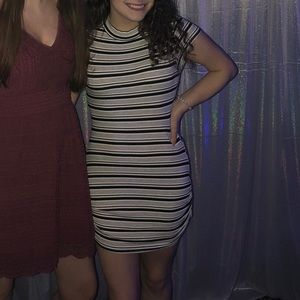 Cute striped dress!